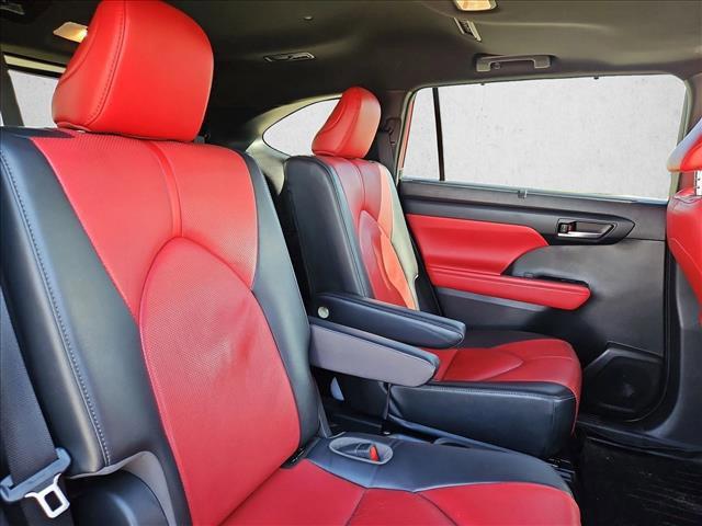 used 2021 Toyota Highlander car, priced at $31,216