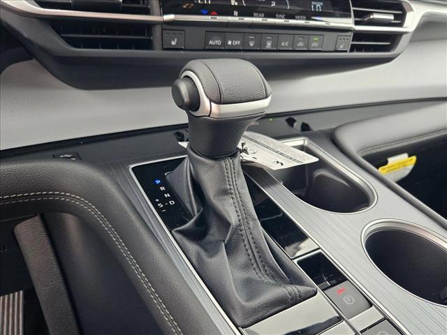 used 2025 Toyota Sienna car, priced at $46,403