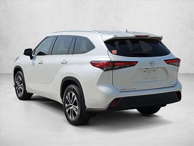 used 2021 Toyota Highlander car, priced at $34,126