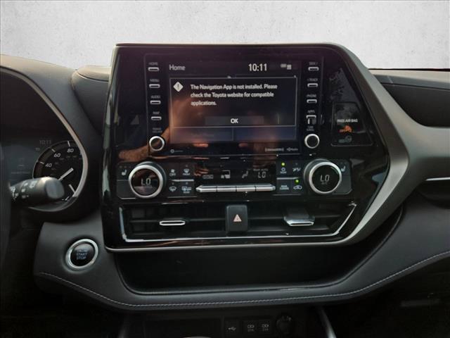 used 2021 Toyota Highlander car, priced at $34,126
