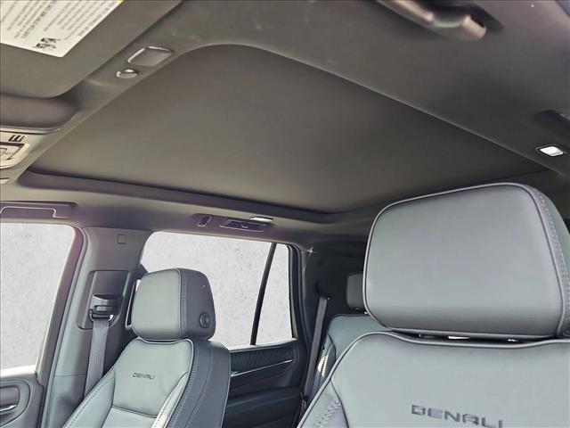 used 2024 GMC Yukon car, priced at $69,995
