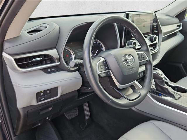 used 2024 Toyota Highlander car, priced at $36,491
