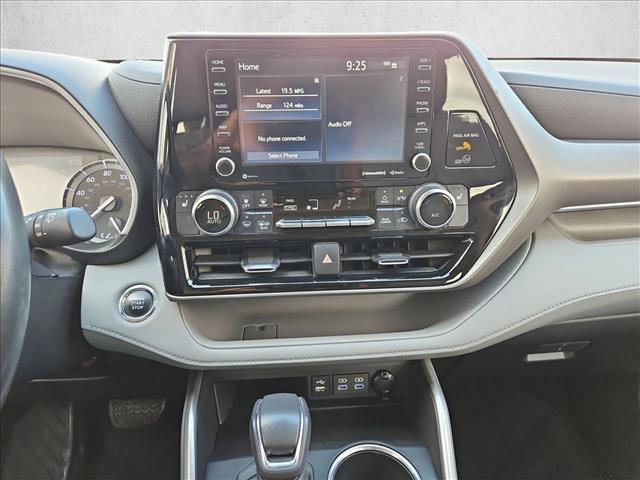 used 2022 Toyota Highlander car, priced at $29,705