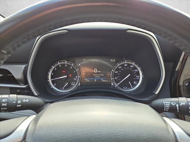 used 2022 Toyota Highlander car, priced at $29,705