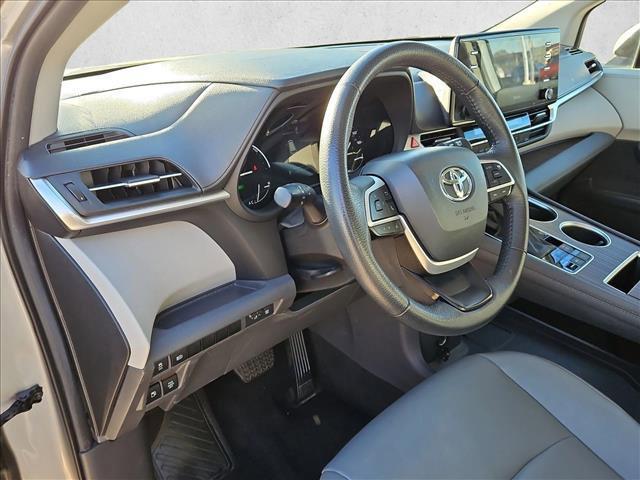 used 2024 Toyota Sienna car, priced at $39,991