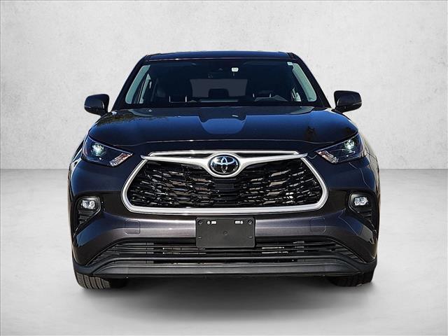 used 2022 Toyota Highlander car, priced at $29,991