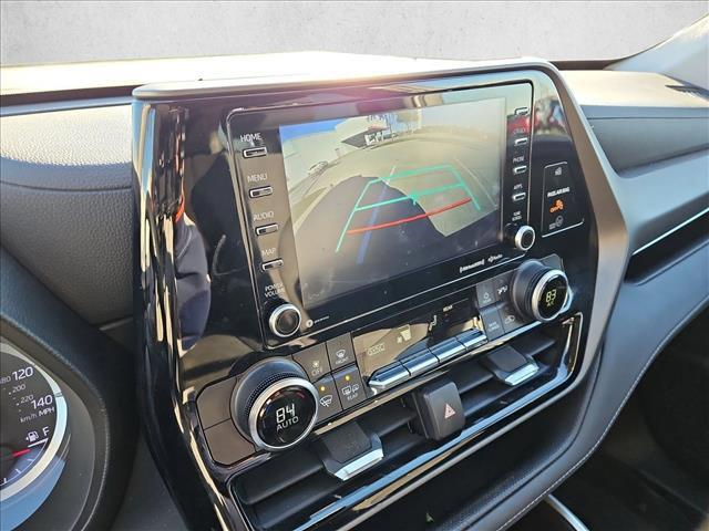 used 2022 Toyota Highlander car, priced at $29,991