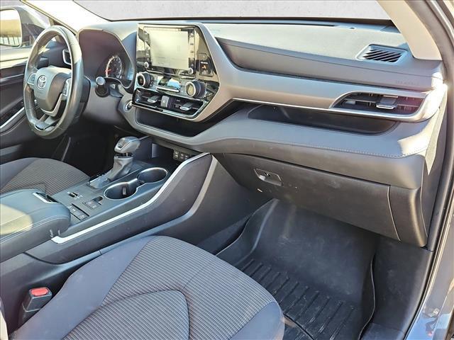 used 2022 Toyota Highlander car, priced at $29,991