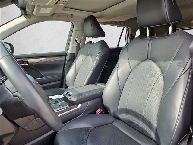 used 2023 Toyota Highlander car, priced at $39,991