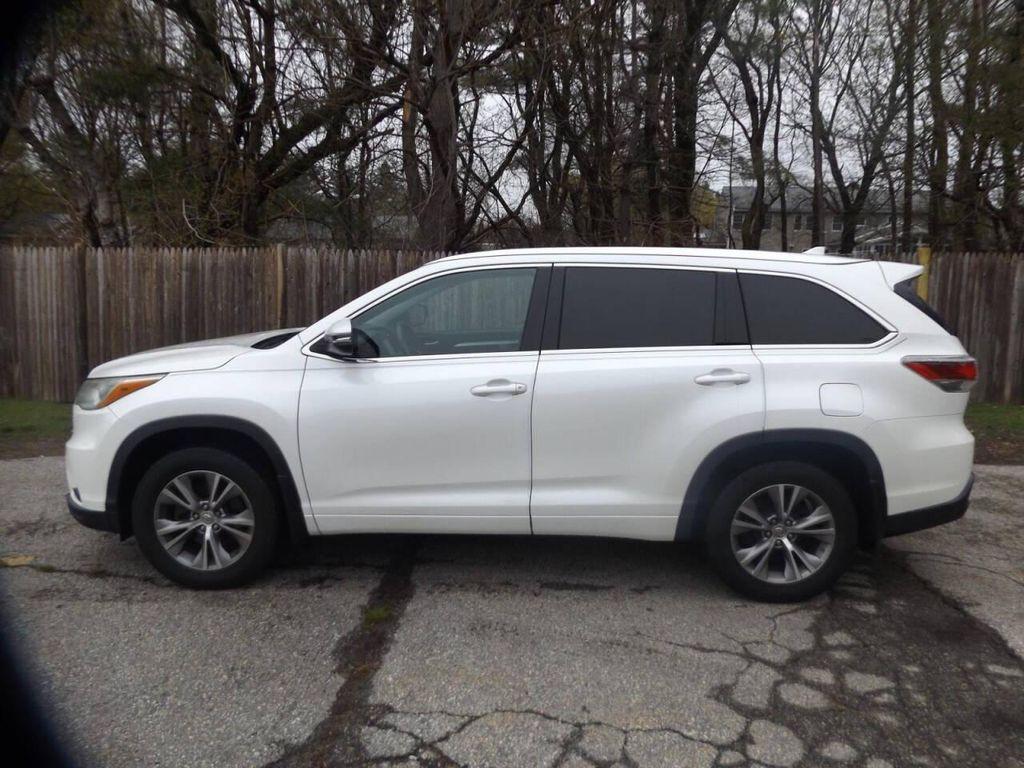 used 2015 Toyota Highlander car, priced at $19,950