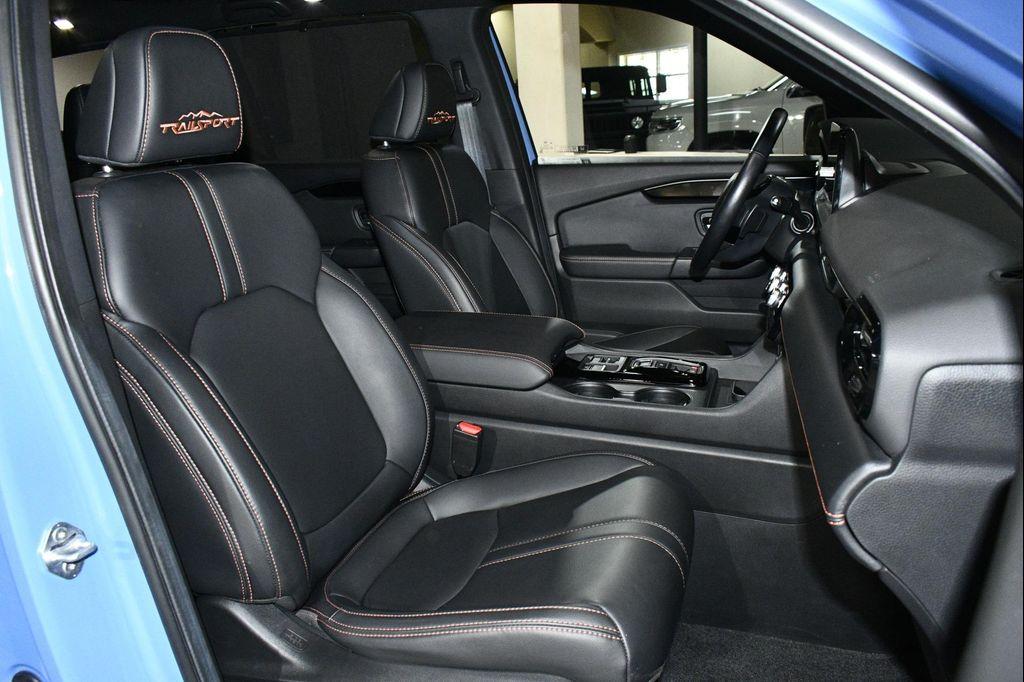 used 2025 Honda Pilot car, priced at $45,500