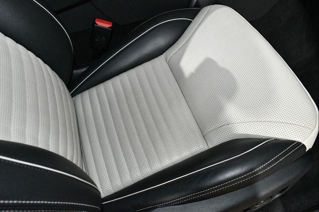 used 2021 Land Rover Discovery car, priced at $35,978
