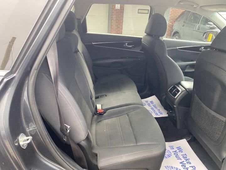 used 2020 Kia Sorento car, priced at $9,675