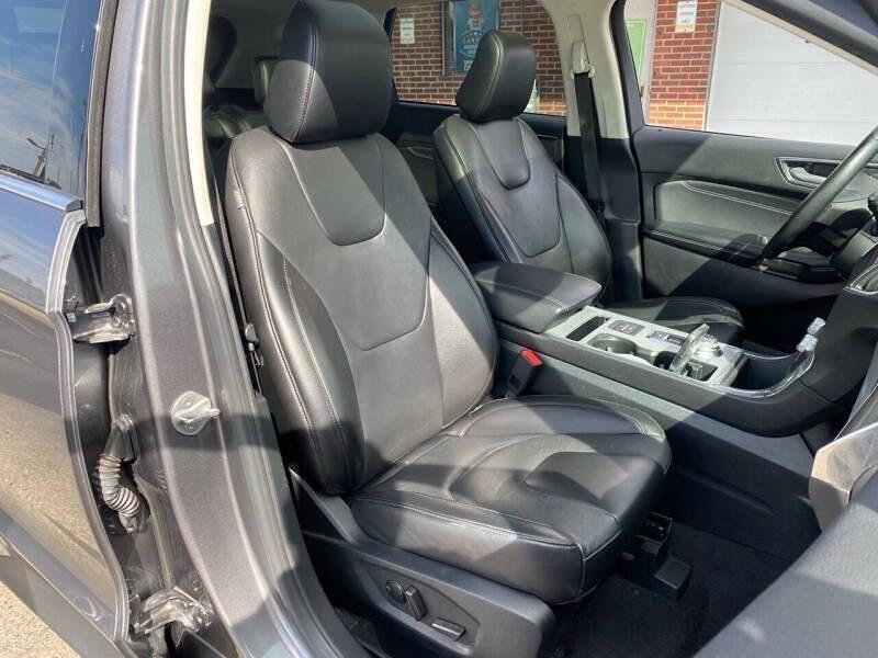 used 2021 Ford Edge car, priced at $19,975