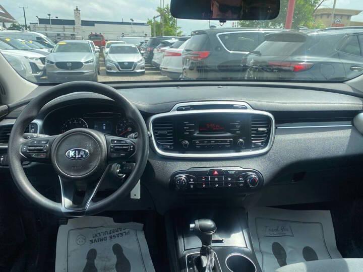 used 2017 Kia Sorento car, priced at $9,275