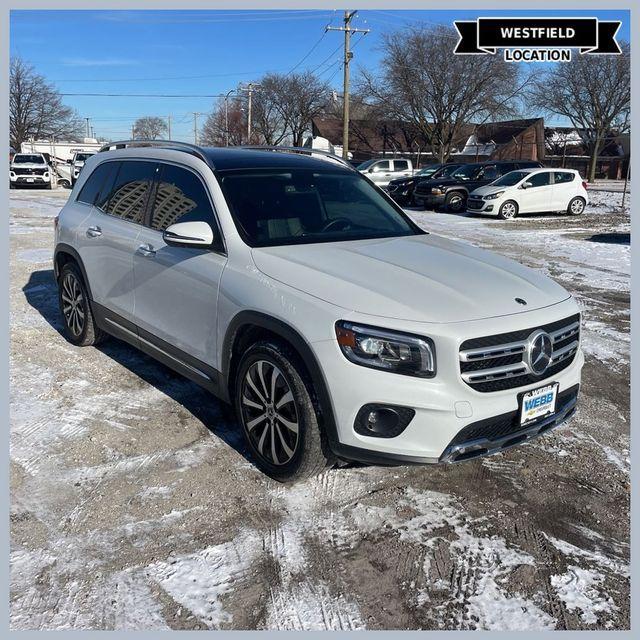 used 2021 Mercedes-Benz GLB 250 car, priced at $21,400
