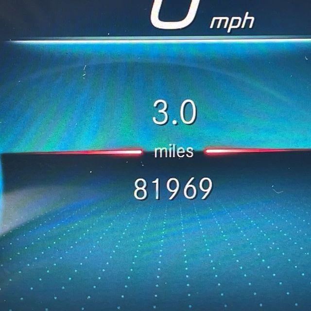 used 2021 Mercedes-Benz GLB 250 car, priced at $21,400