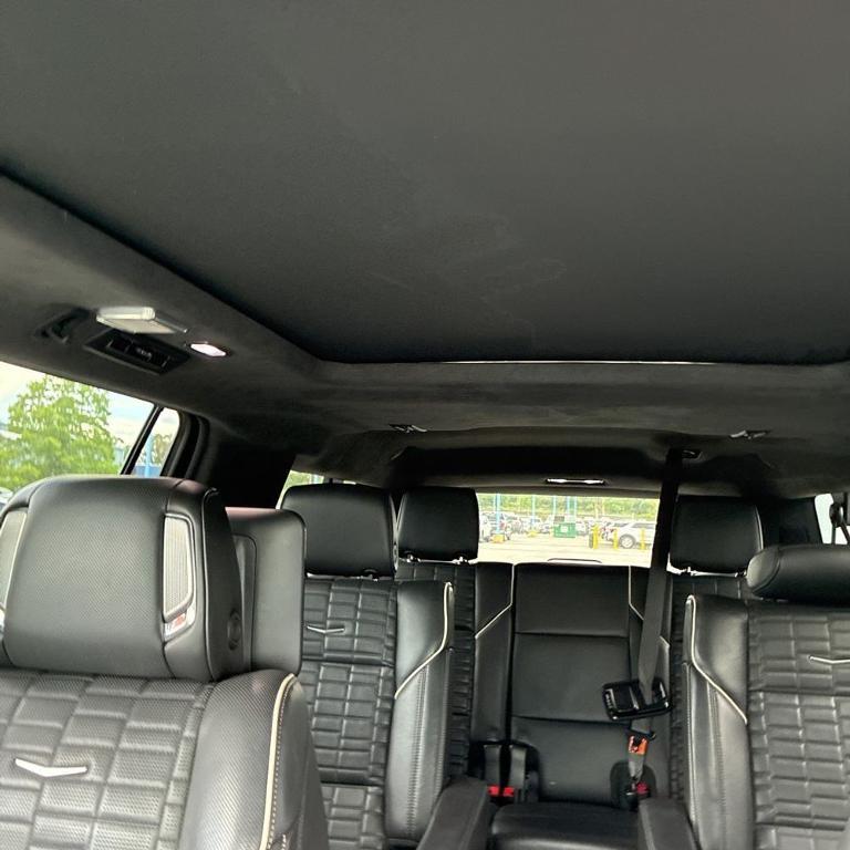used 2022 Cadillac Escalade ESV car, priced at $60,256