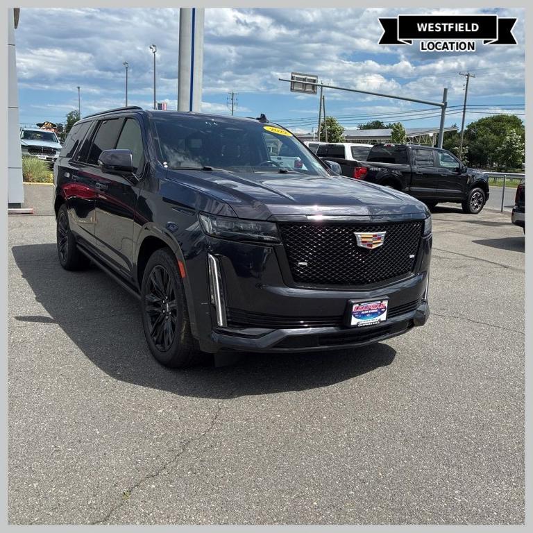 used 2022 Cadillac Escalade ESV car, priced at $60,256