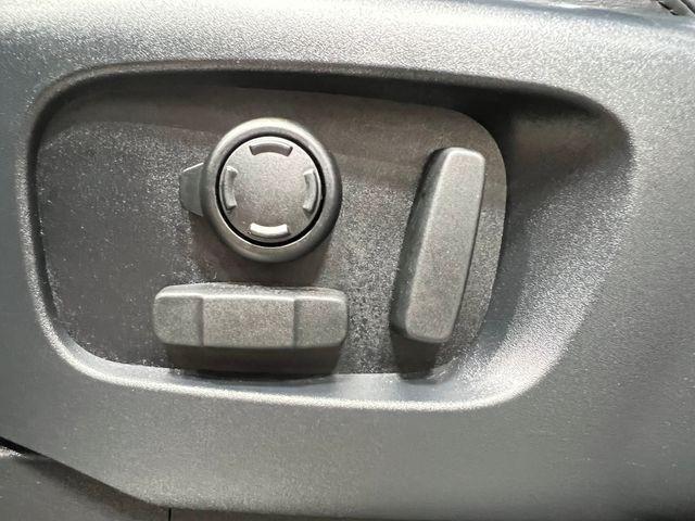 used 2020 Land Rover Discovery car, priced at $23,895