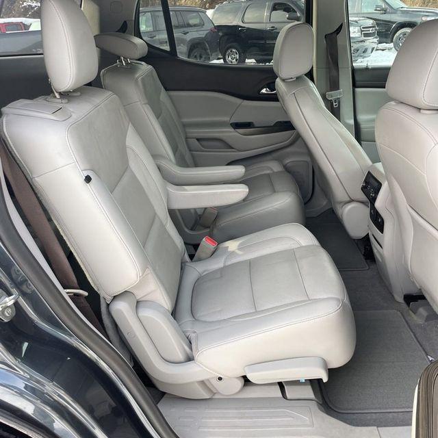 used 2019 GMC Acadia car, priced at $17,090