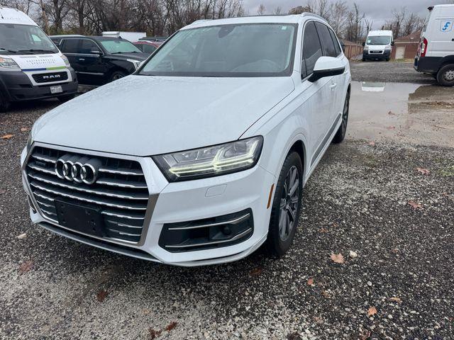 used 2018 Audi Q7 car, priced at $17,300