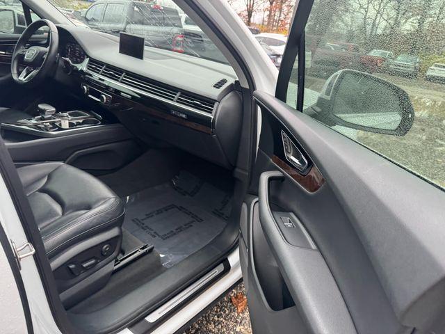 used 2018 Audi Q7 car, priced at $17,300