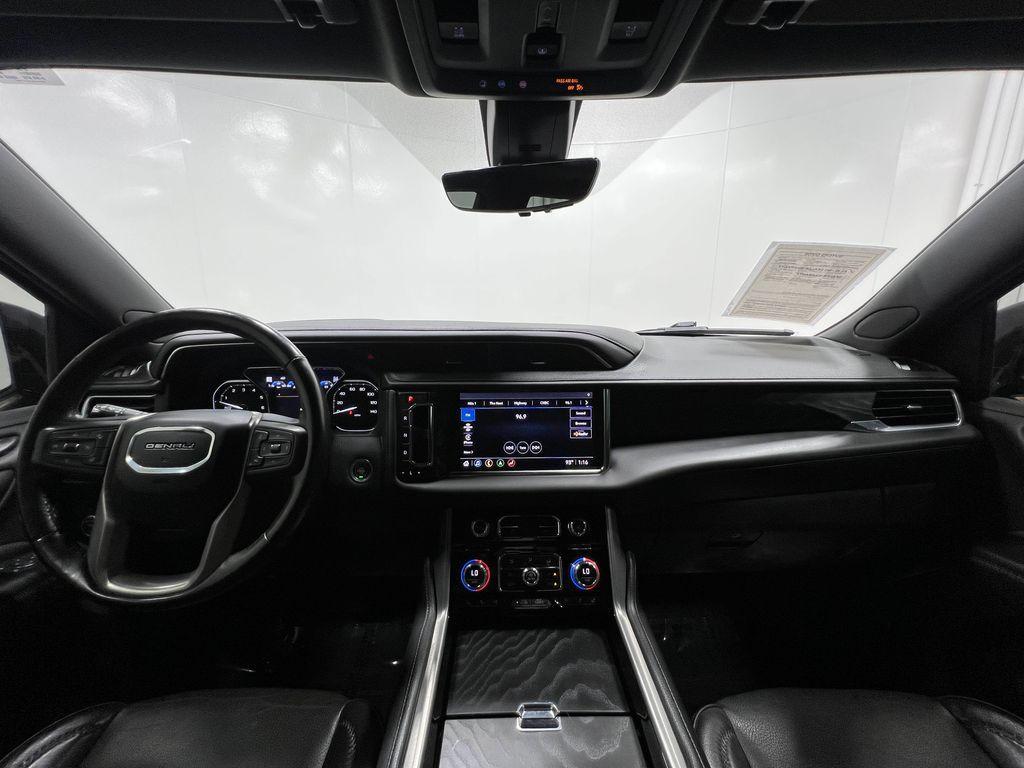 used 2021 GMC Yukon car, priced at $45,666