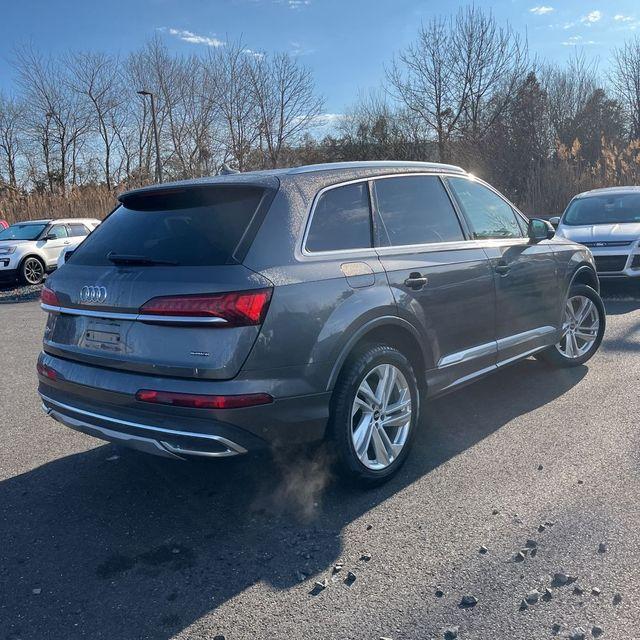 used 2021 Audi Q7 car, priced at $24,300