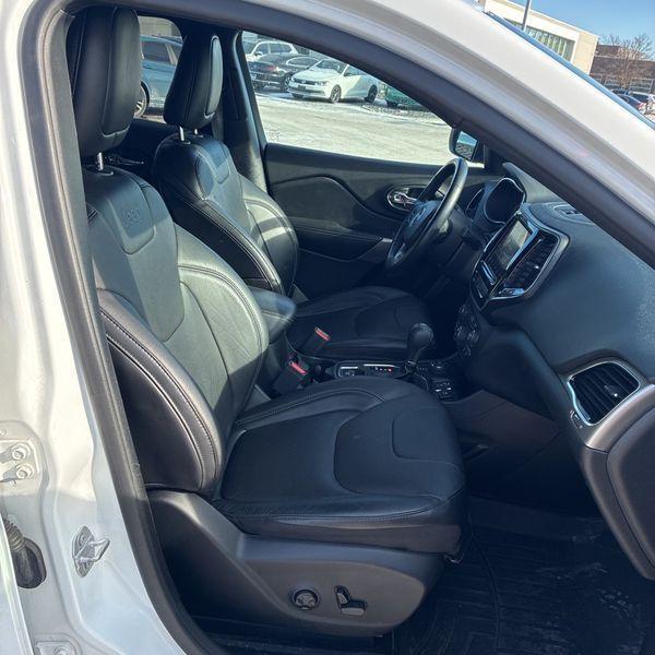 used 2020 Jeep Cherokee car, priced at $19,995