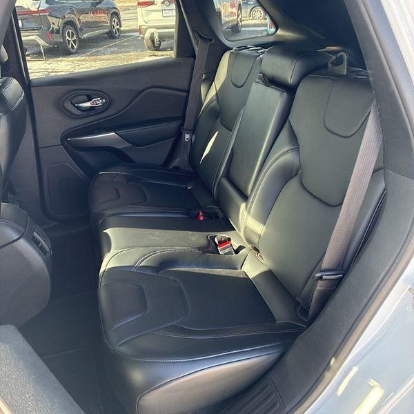 used 2020 Jeep Cherokee car, priced at $19,995