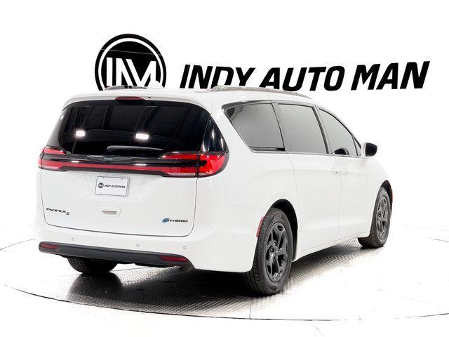 used 2021 Chrysler Pacifica Hybrid car, priced at $21,220