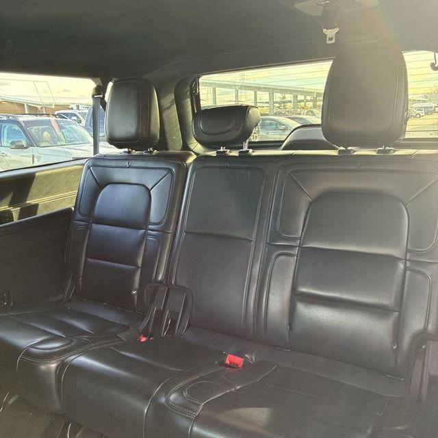used 2019 Lincoln Navigator L car, priced at $32,300