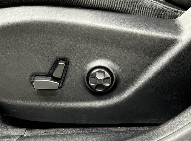 used 2019 Jeep Cherokee car, priced at $12,995