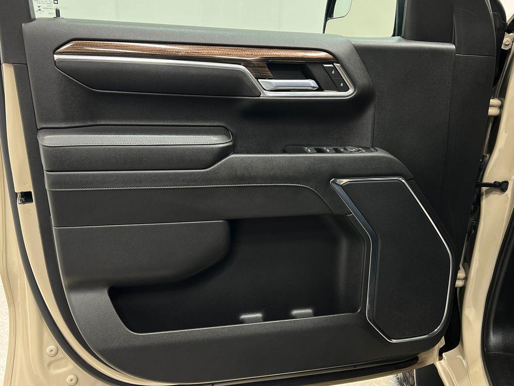 used 2023 Chevrolet Silverado 1500 car, priced at $43,925