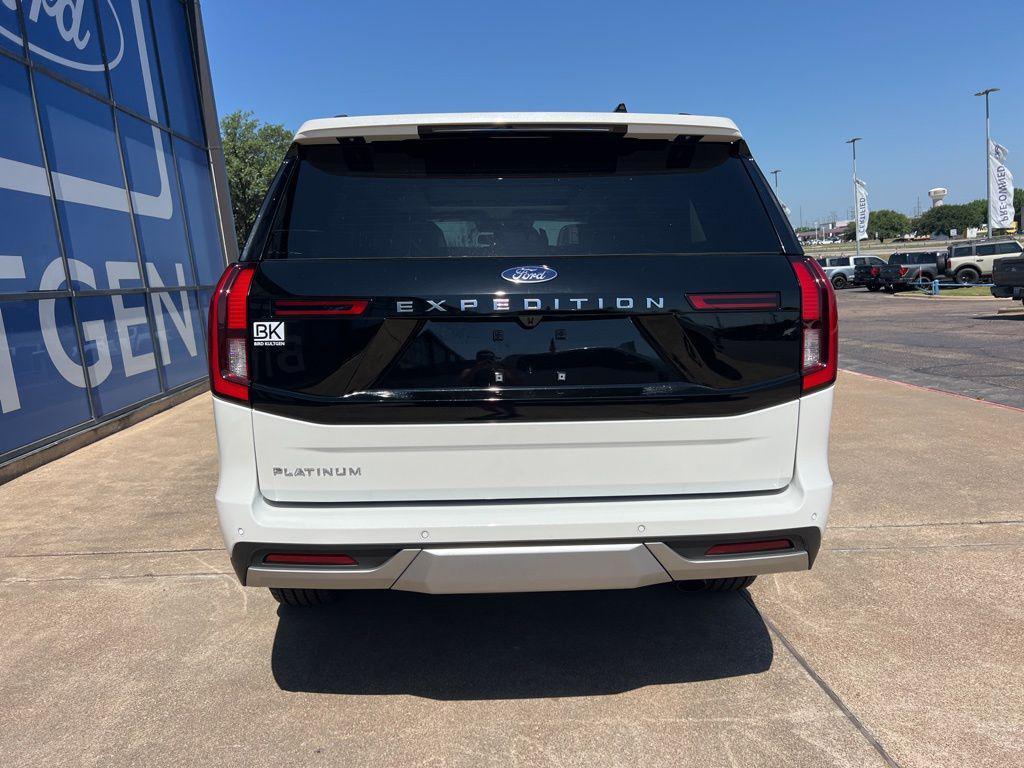 new 2026 Ford Expedition car, priced at $75,339