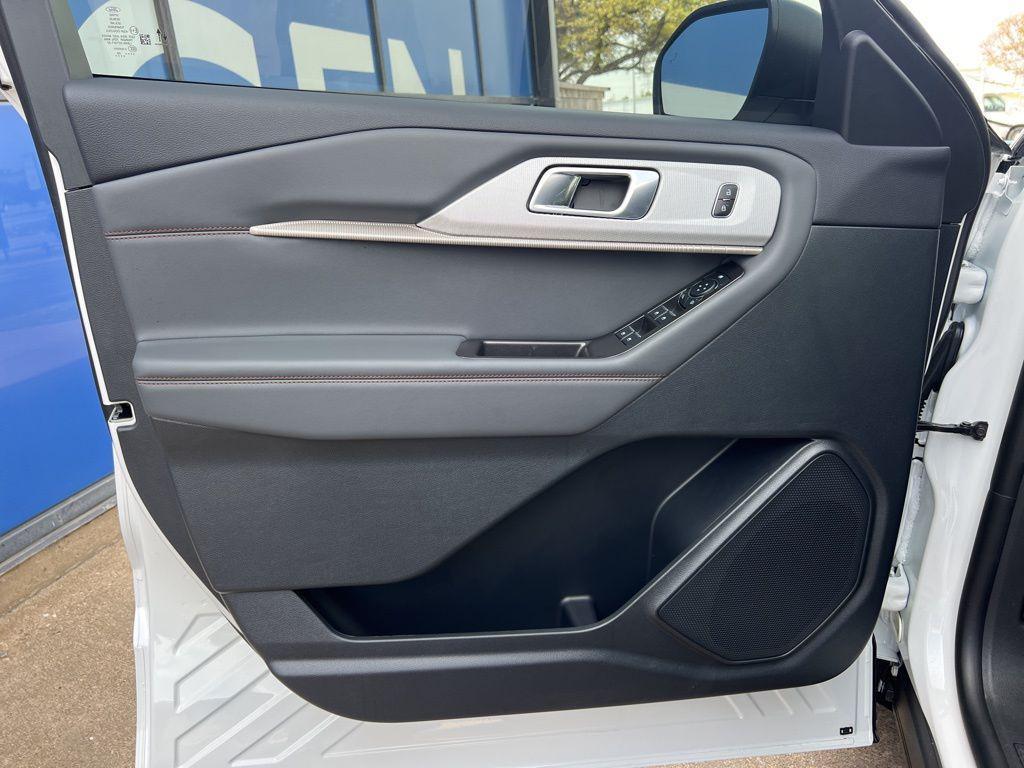 new 2026 Ford Explorer car, priced at $40,477