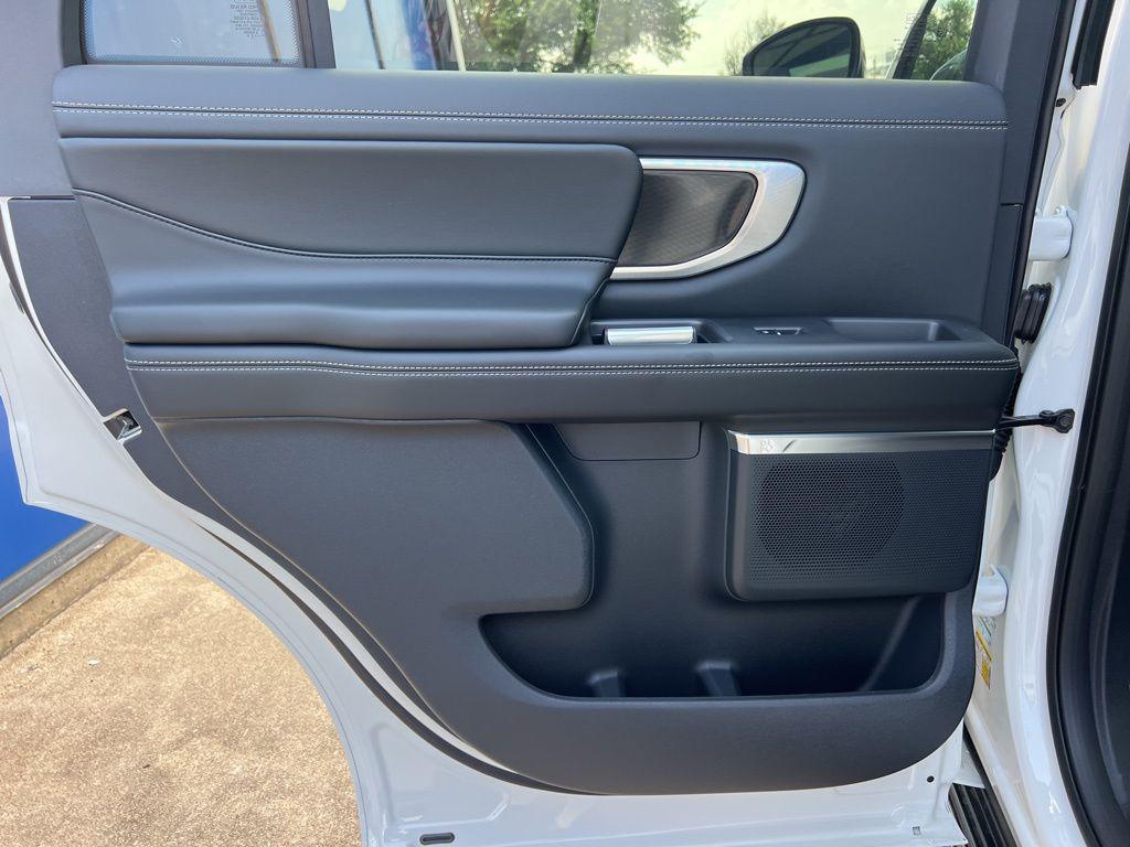new 2026 Ford Expedition car, priced at $75,199