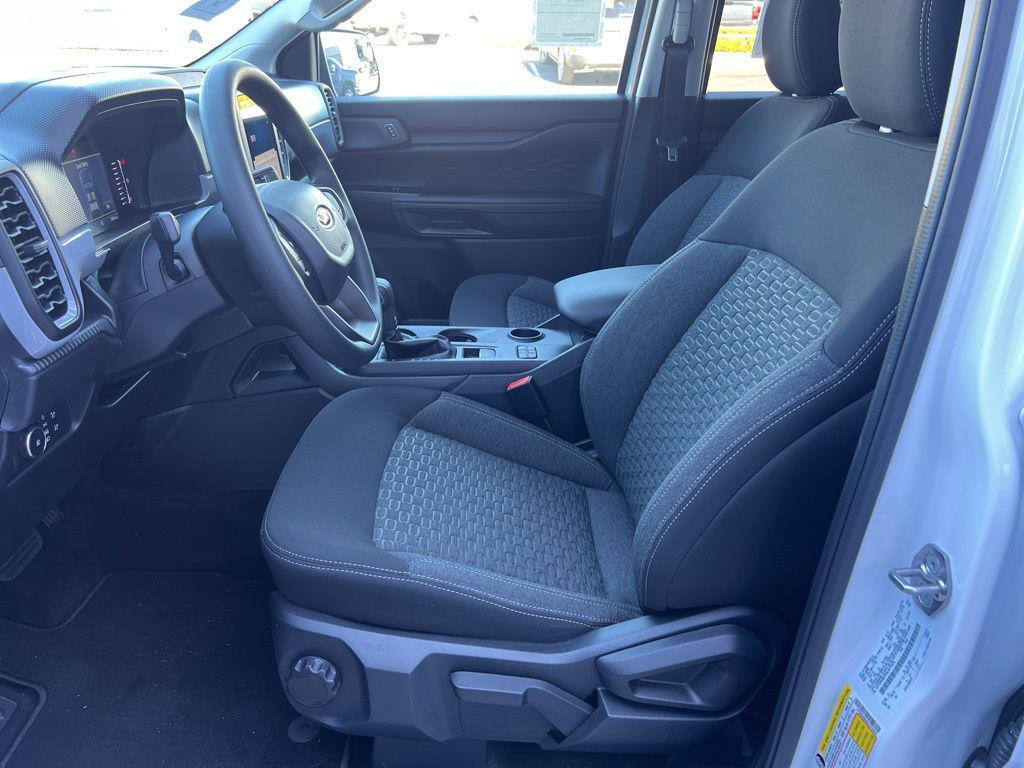 new 2025 Ford Ranger car, priced at $33,920