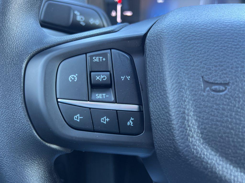 new 2025 Ford Ranger car, priced at $33,920