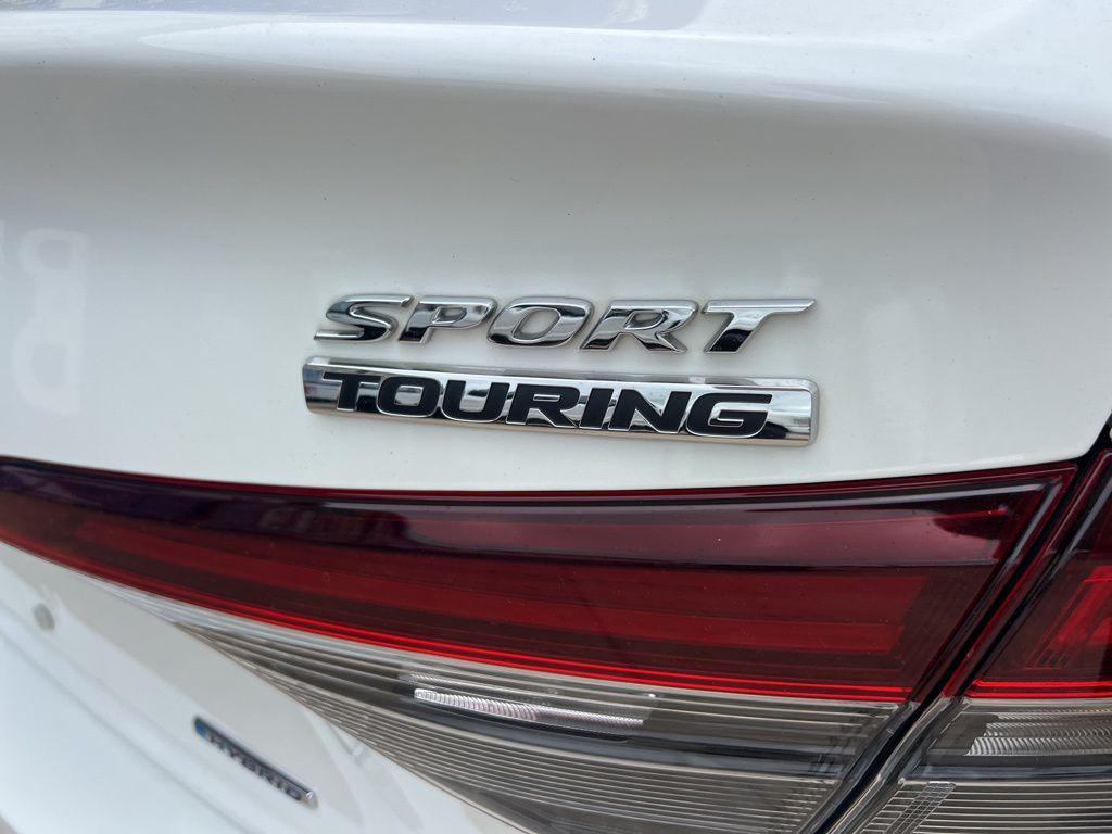 used 2025 Honda Civic Hybrid car, priced at $25,948