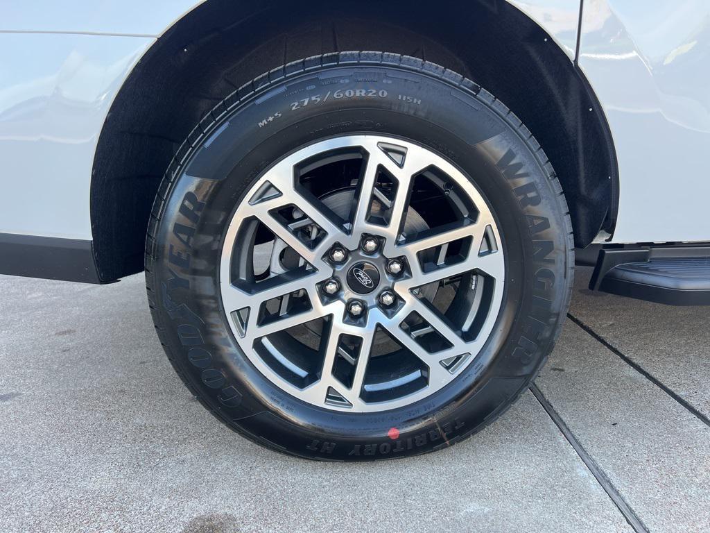 new 2025 Ford Expedition Max car, priced at $71,345