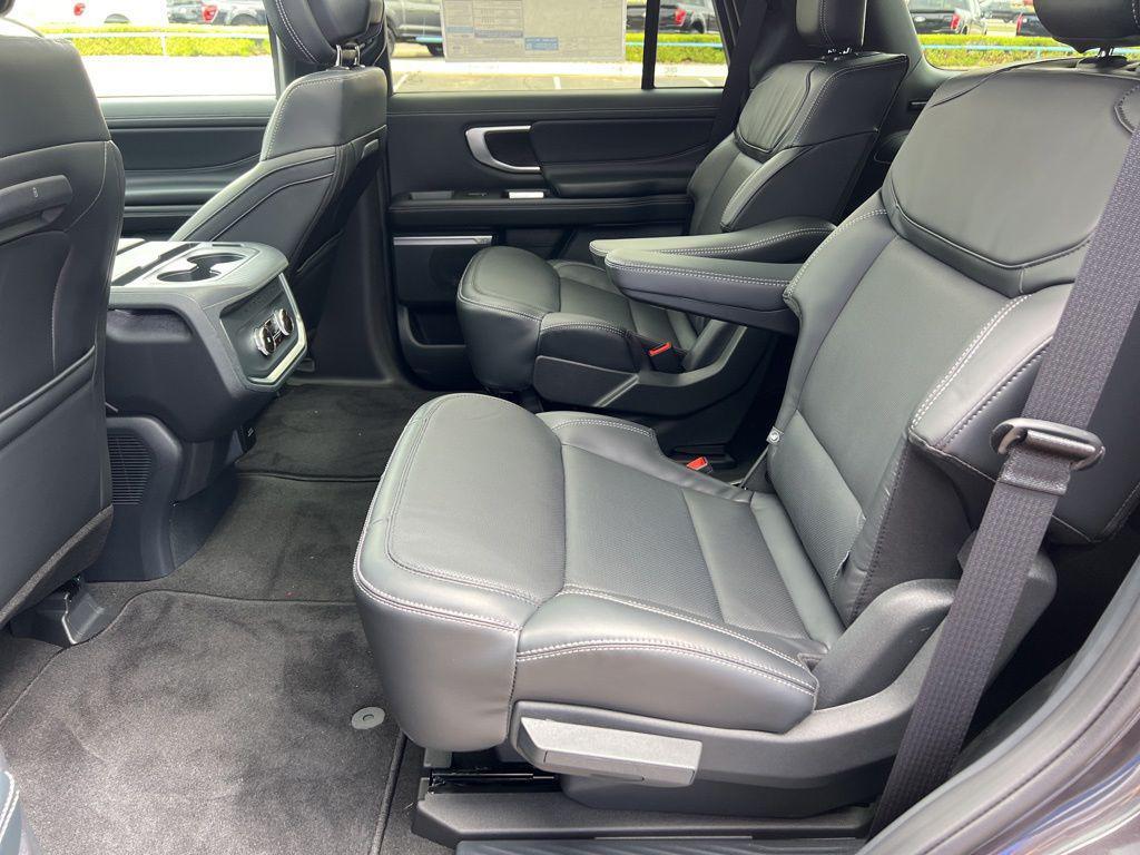 new 2026 Ford Expedition car, priced at $75,025