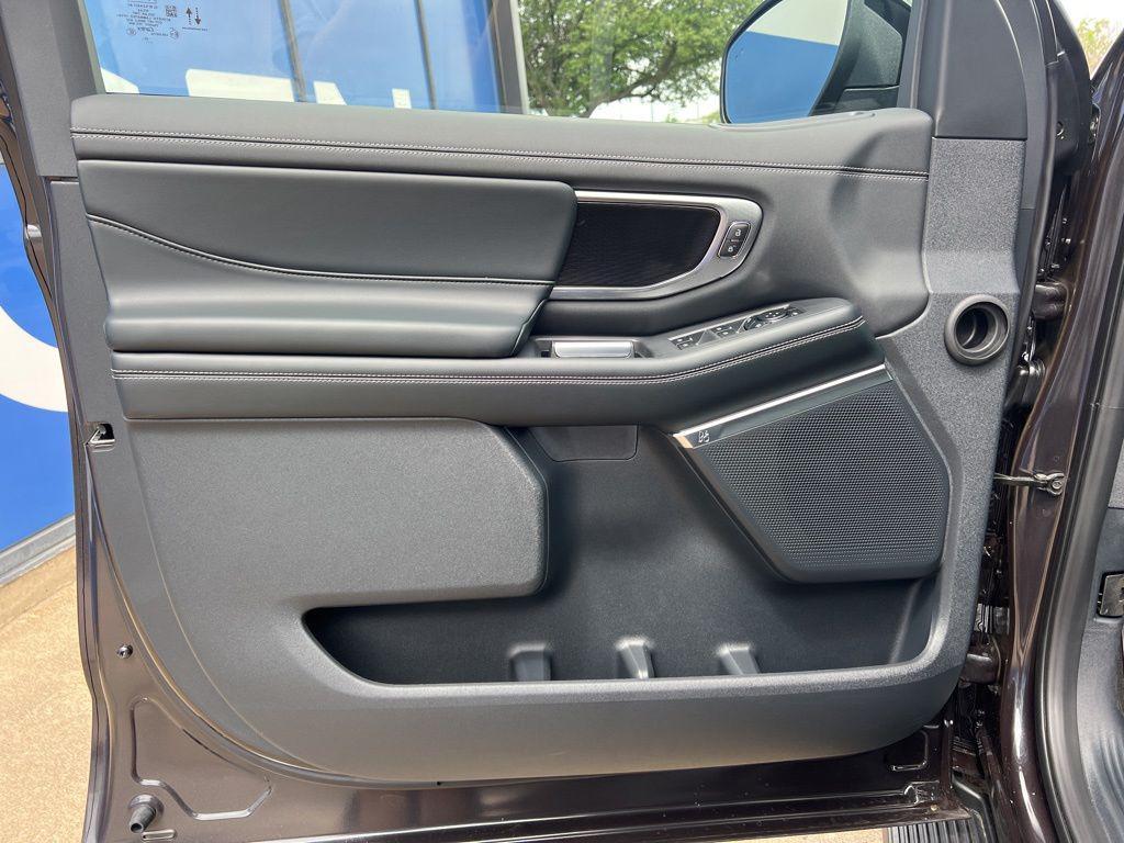 new 2026 Ford Expedition car, priced at $75,025