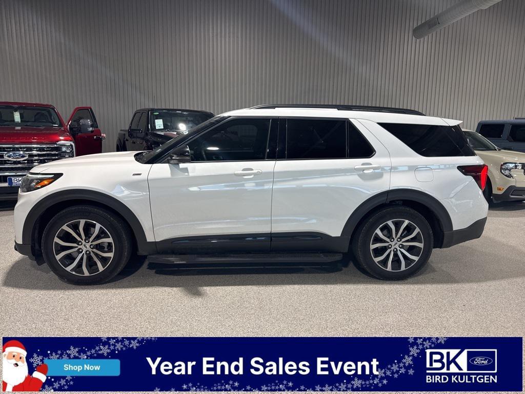 used 2025 Ford Explorer car, priced at $39,923
