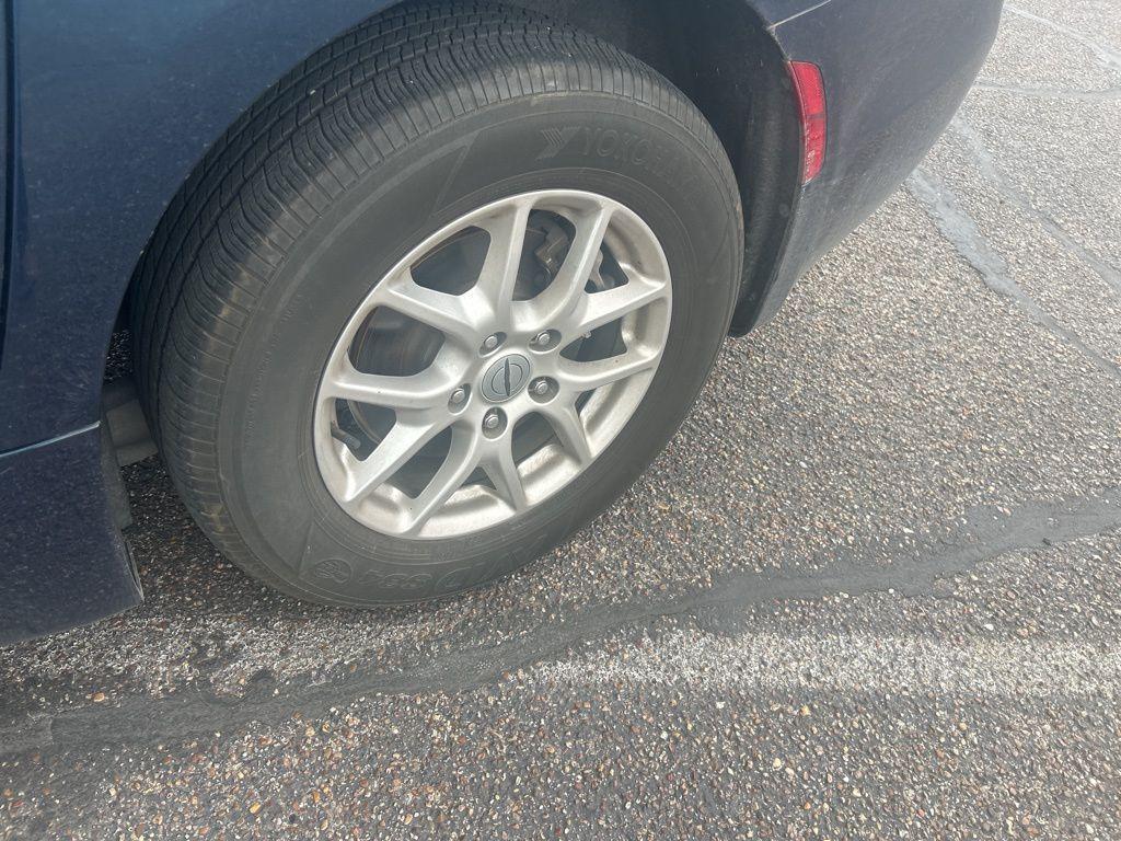 used 2023 Chrysler Pacifica car, priced at $24,611