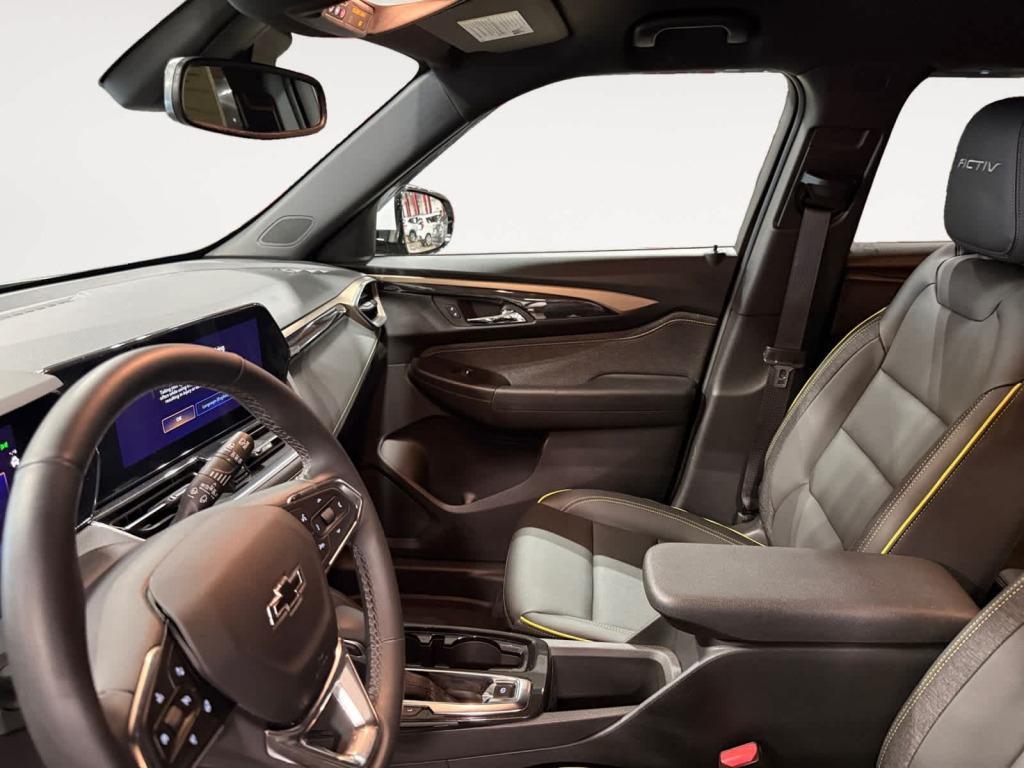 used 2025 Chevrolet TrailBlazer car, priced at $26,983