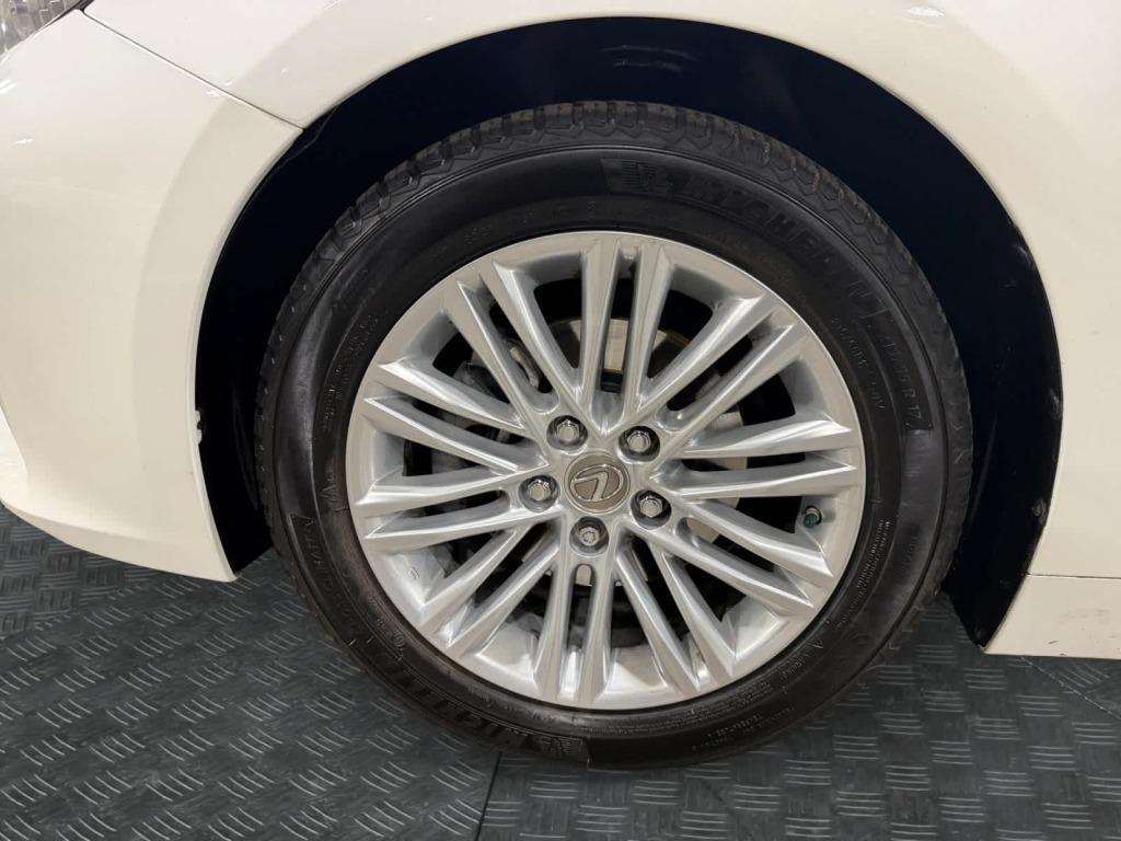 used 2013 Lexus ES 350 car, priced at $12,647