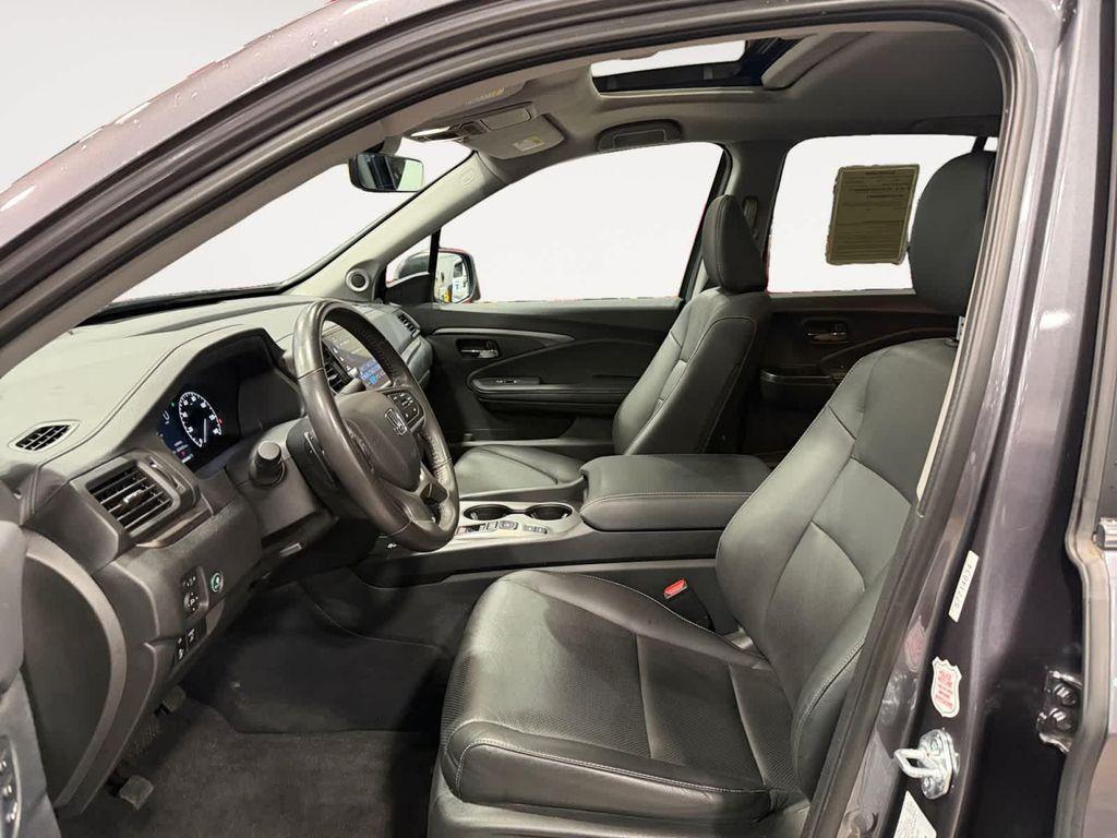 used 2025 Honda Ridgeline car, priced at $36,723