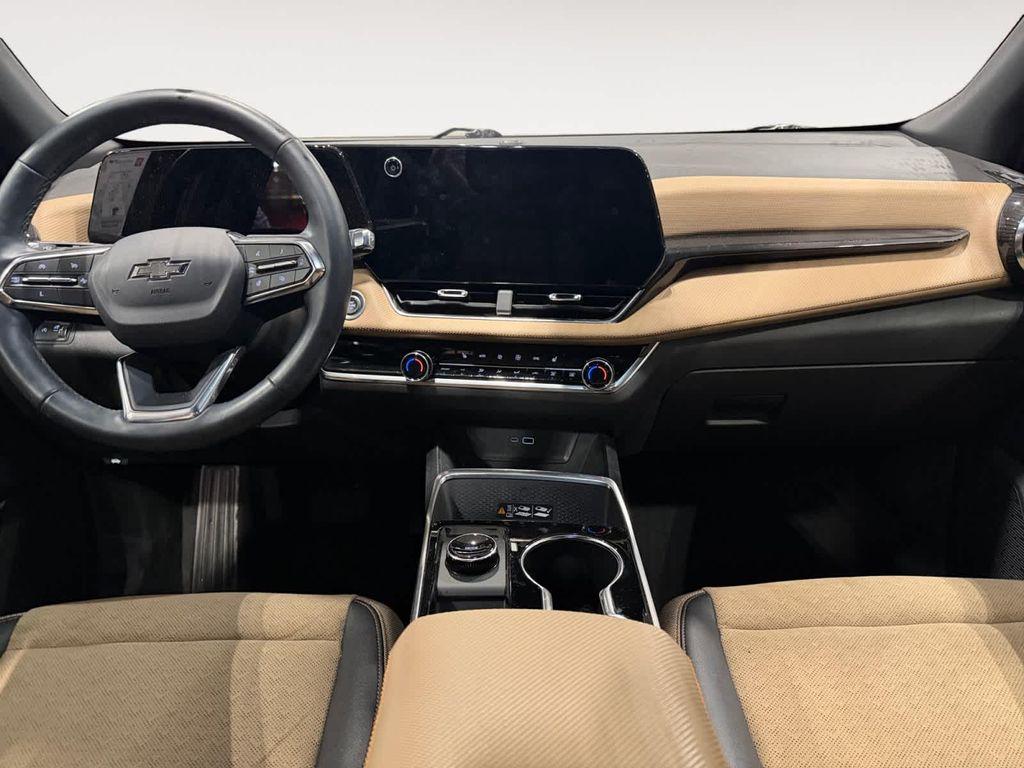 used 2025 Chevrolet Equinox car, priced at $31,502